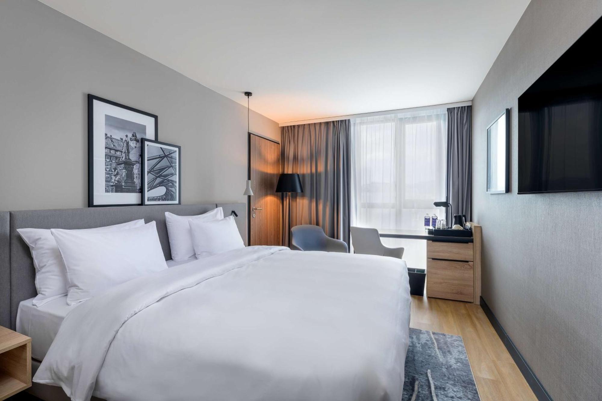 Radisson Hotel 4*